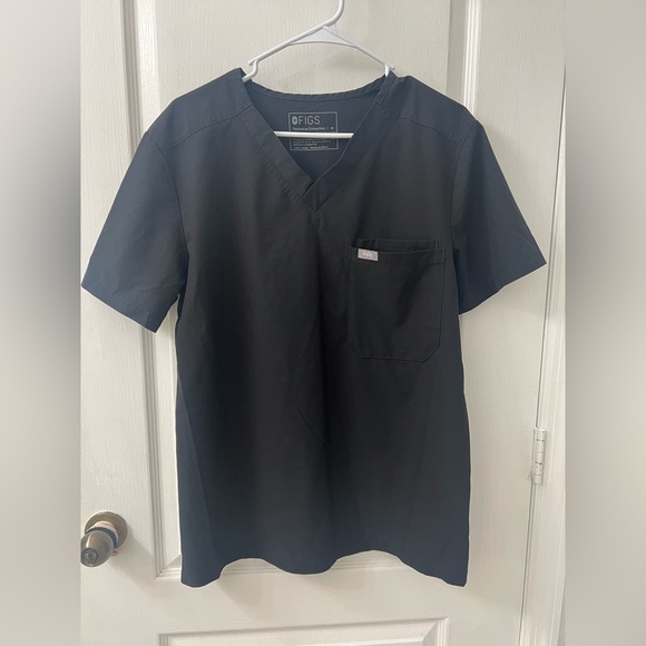Figs Leon Three-Pocket Scrub Top™ (Size M) - Picture 5 of 13